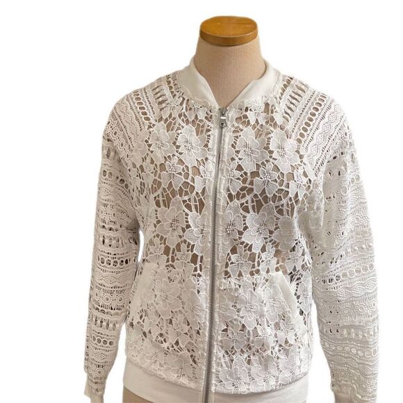 NWT Skye’s The Limit White Lacey Jacket Size Small New - Picture 2 of 9